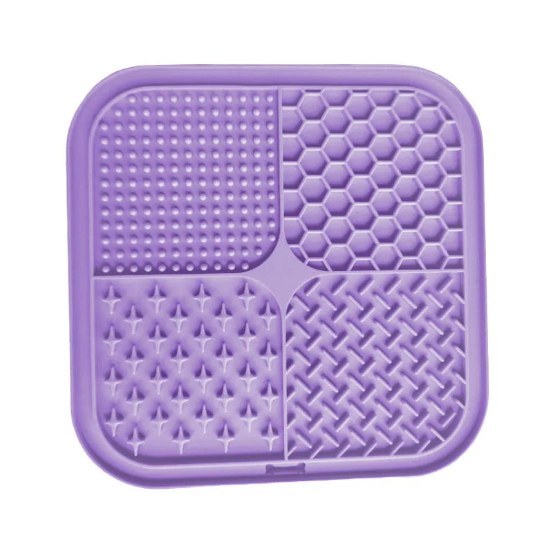 Transform Your Pet’s Mealtime with the Anti-Choking Silicone Lick Mat!