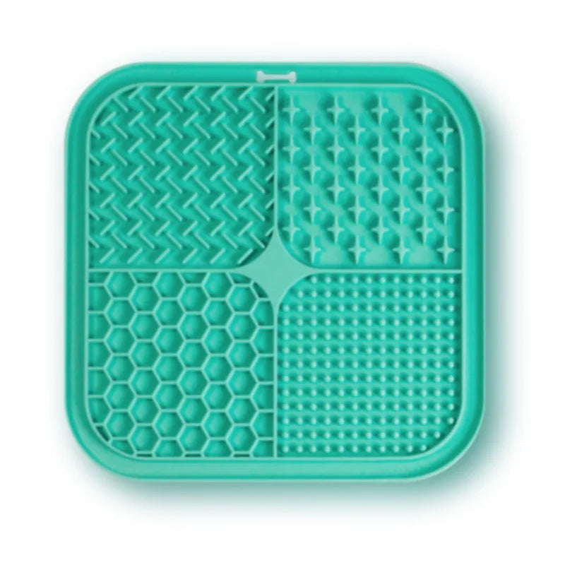 Transform Your Pet’s Mealtime with the Anti-Choking Silicone Lick Mat!